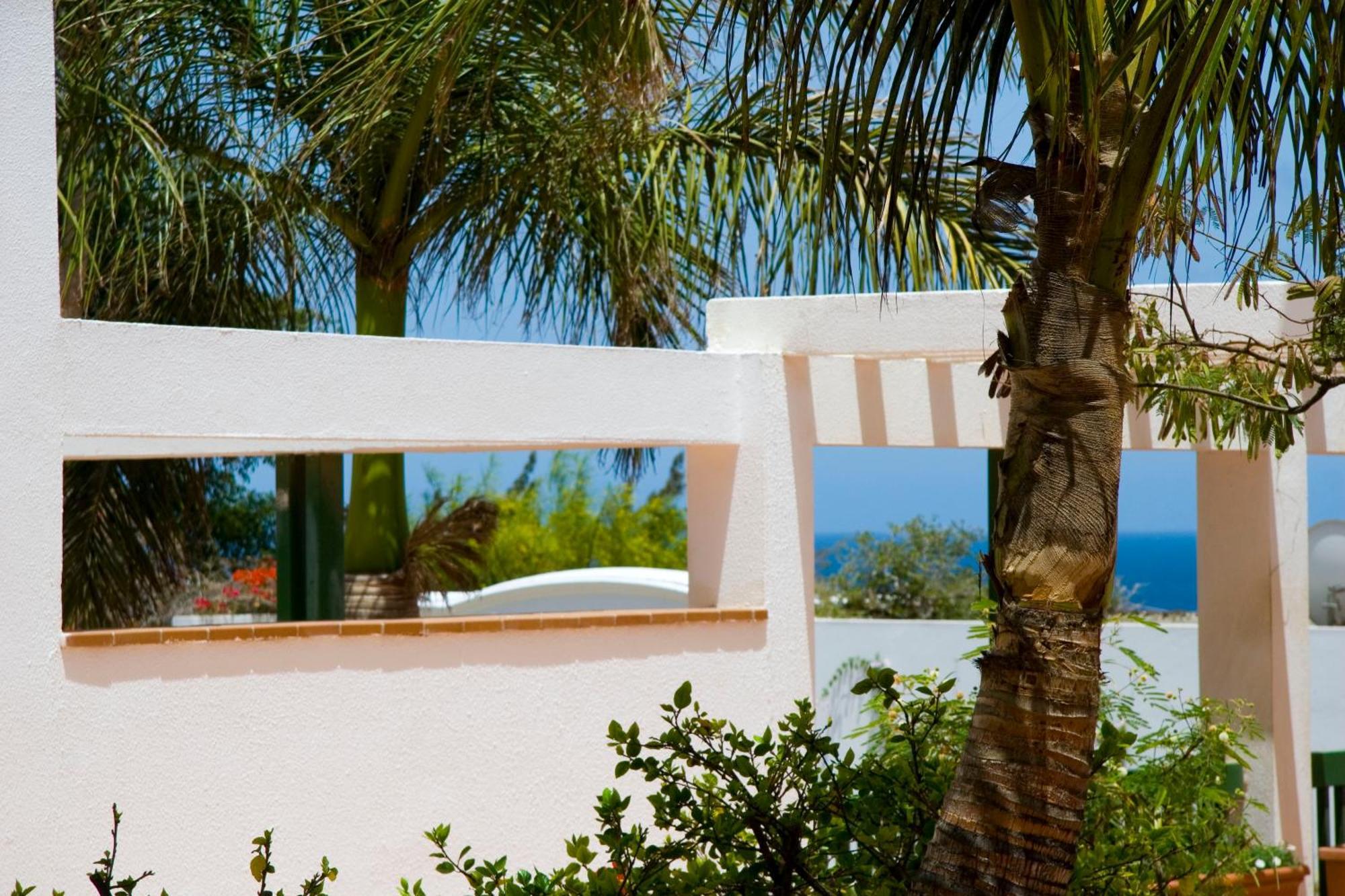 Aparthotel Esquinzo Y Monte Del Mar Playa De Esquinzo Luaran gambar