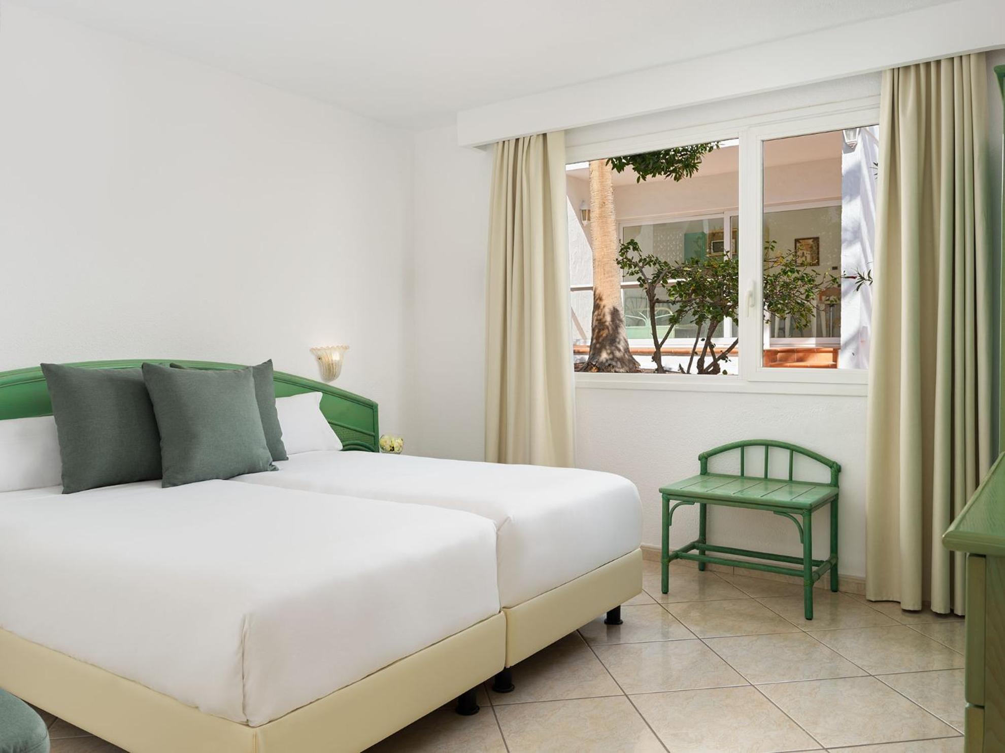 Aparthotel Esquinzo Y Monte Del Mar Playa De Esquinzo Luaran gambar